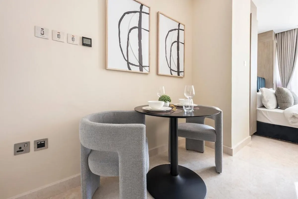 Chic Studio With Compact Kitchen Area In Business Bay Dubai