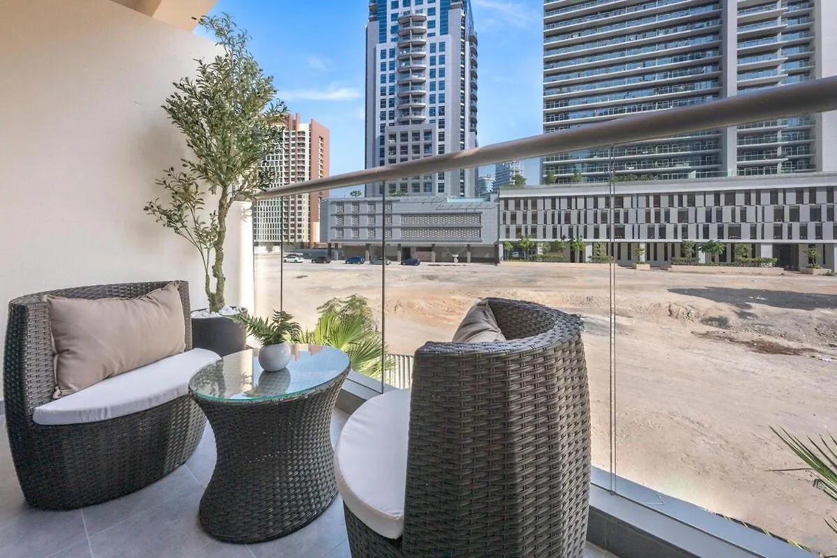 Chic Studio With Compact Kitchen Area In Business Bay Dubai